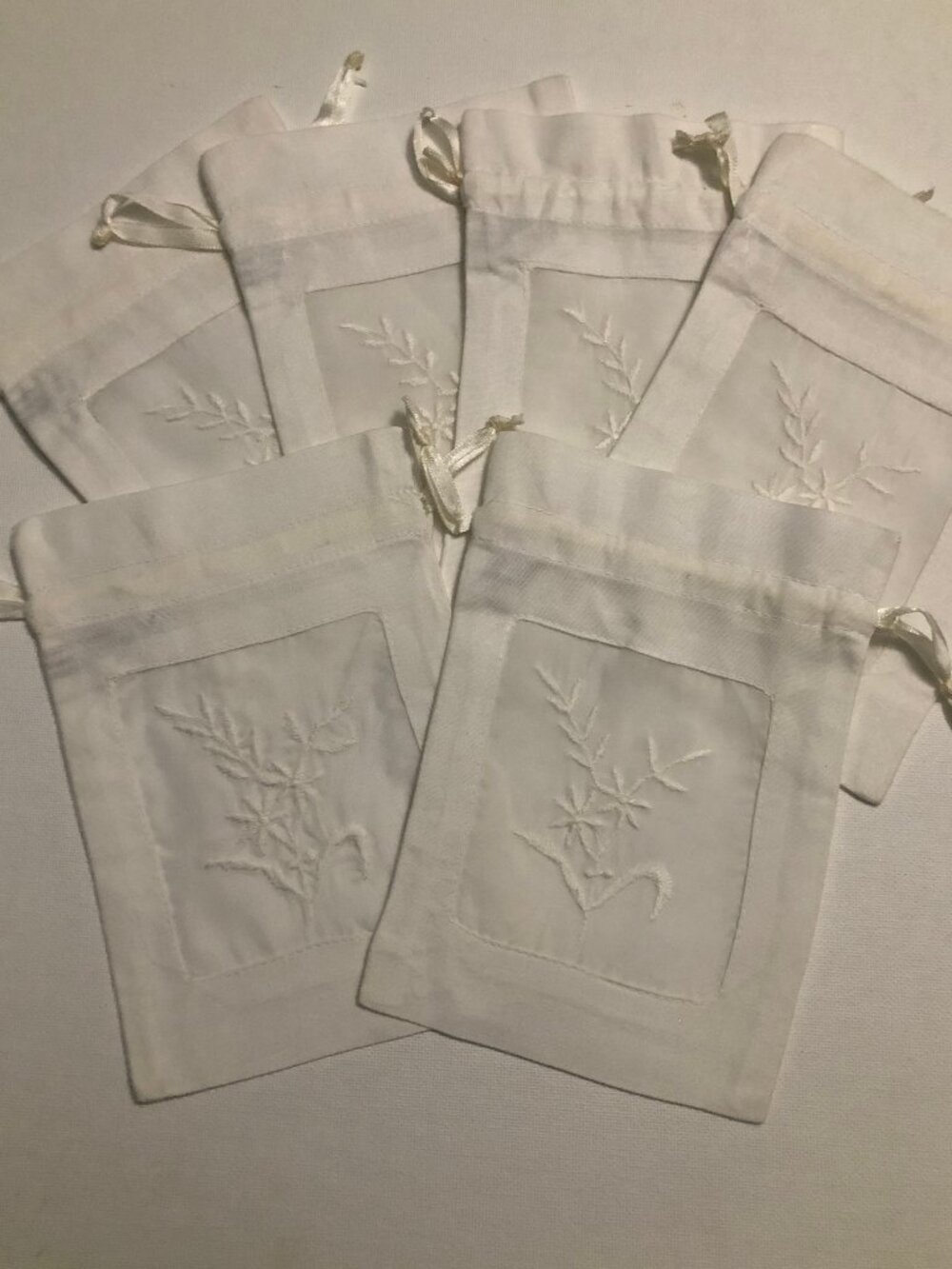 6 Beautiful Vintage  white "sachet"  bags